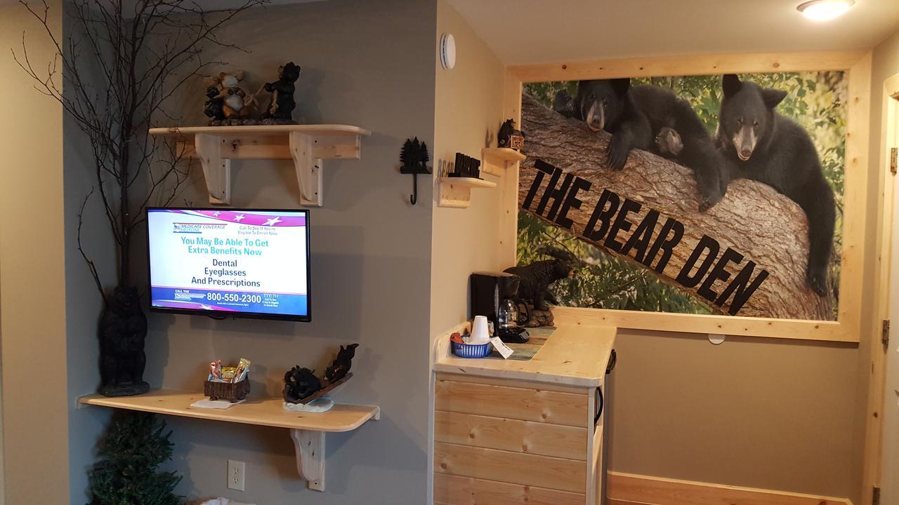 Bear Cove 3*